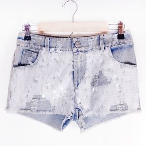 Sequin Embellished Distressed Shorts Light Wash